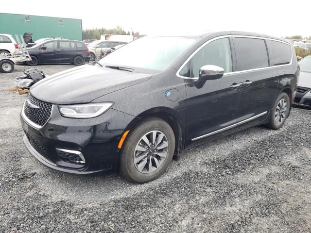 2022 Chrysler Pacifica Hybrid Limited