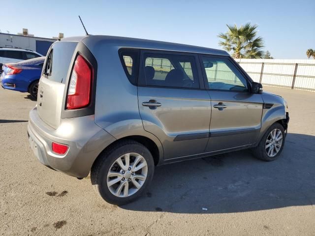 2013 KIA Soul +