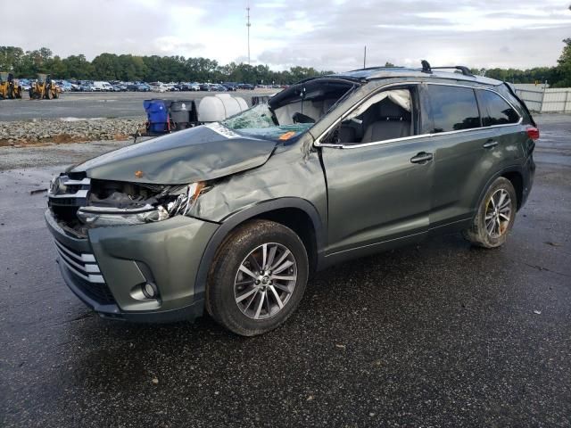 2018 Toyota Highlander SE