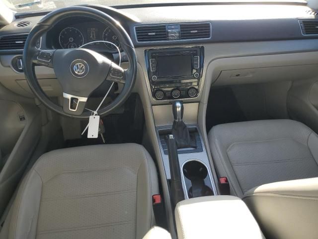 2014 Volkswagen Passat SE