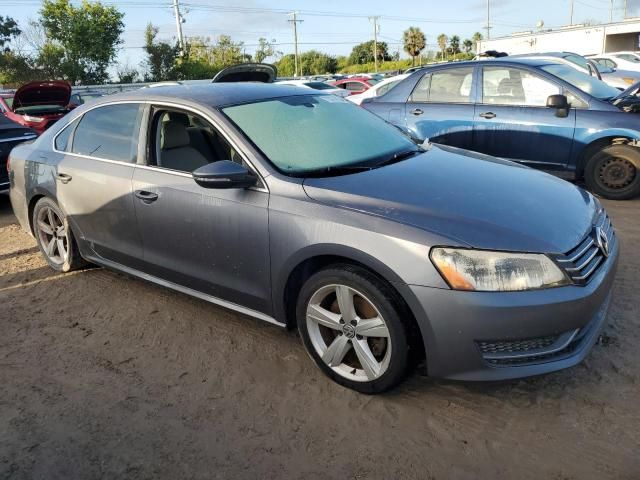 2012 Volkswagen Passat SE