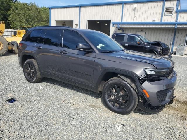 2024 Jeep Grand Cherokee Laredo