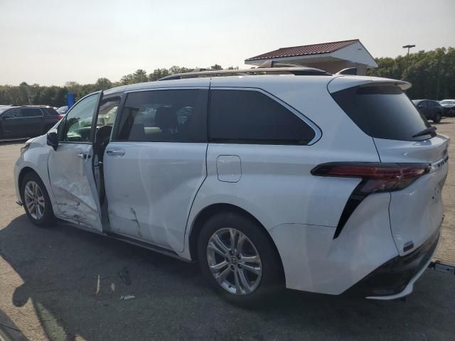 2021 Toyota Sienna XSE