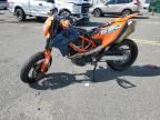 2024 KTM 690 SMC R