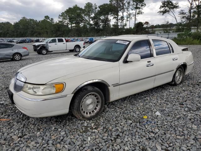 1999 Lincoln Town Car Executive