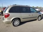 2005 Chrysler Town & Country