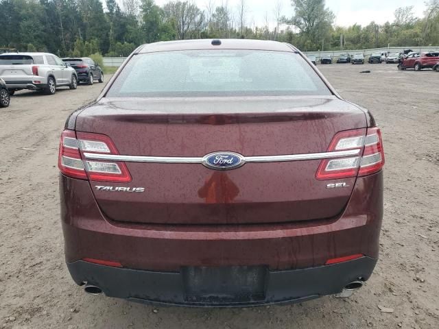 2015 Ford Taurus SEL