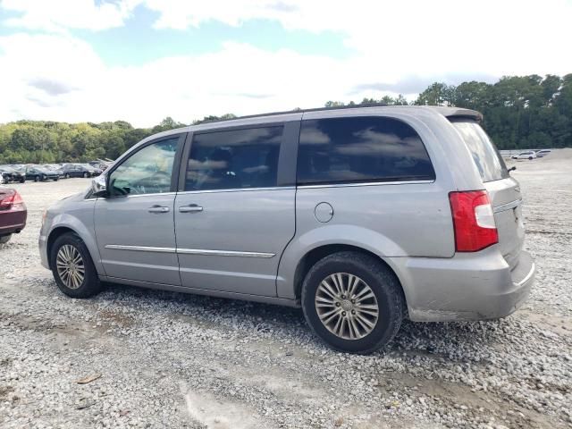 2013 Chrysler Town & Country Touring L