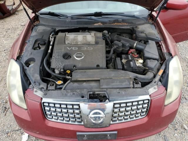 2004 Nissan Maxima SE