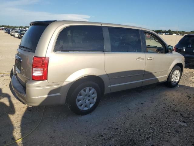 2009 Chrysler Town & Country LX