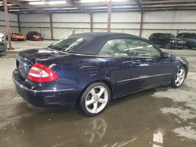 2005 Mercedes-Benz CLK 320