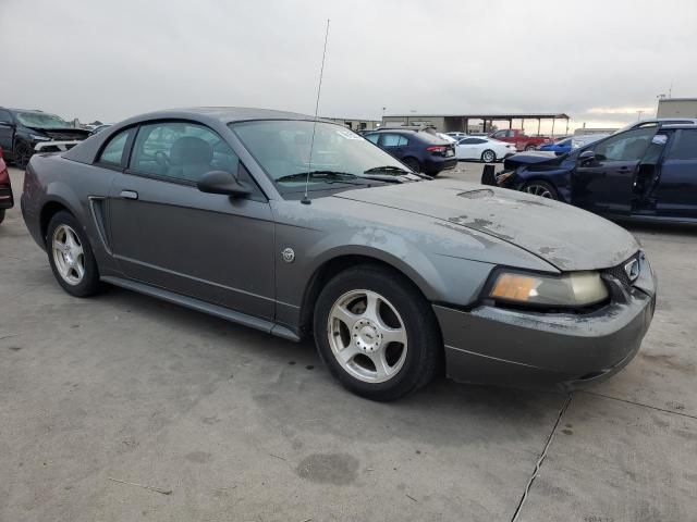 2004 Ford Mustang