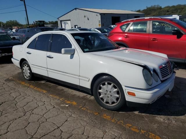 1999 Mercedes-Benz E 320