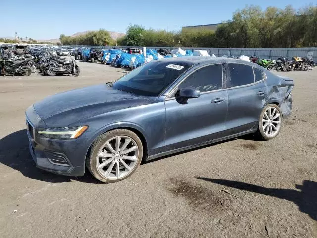 2020 Volvo S60 T5 Momentum