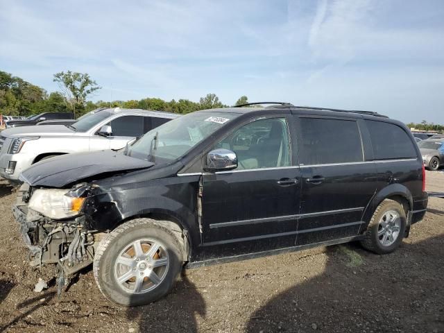 2010 Chrysler Town & Country Touring