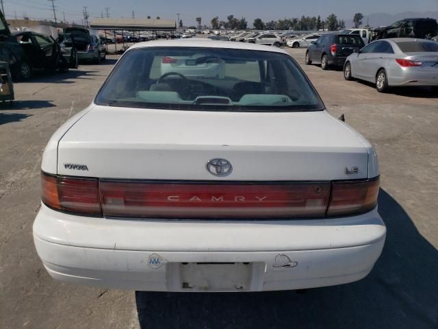 1992 Toyota Camry LE