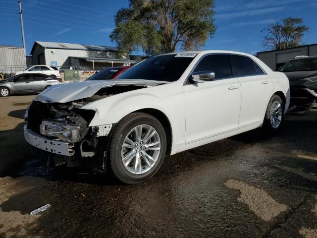 2018 Chrysler 300 Touring