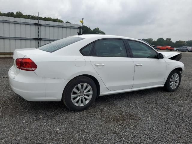 2014 Volkswagen Passat S