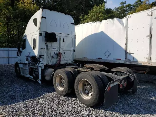 2022 Freightliner Cascadia 126