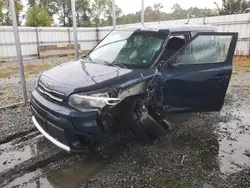 Carros salvage sin ofertas aún a la venta en subasta: 2017 KIA Soul +