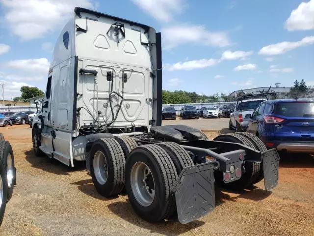 2014 Freightliner Cascadia 125