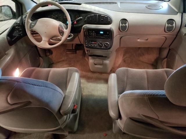 1996 Dodge Grand Caravan LE