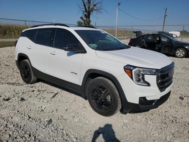 2022 GMC Terrain AT4