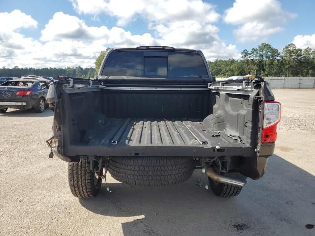 2019 Nissan Titan SV