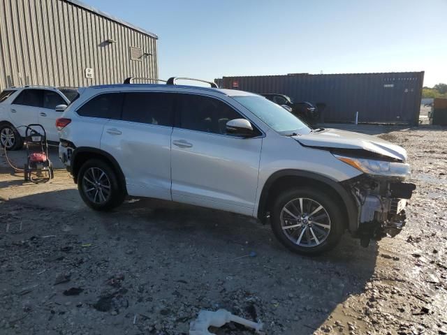 2018 Toyota Highlander SE