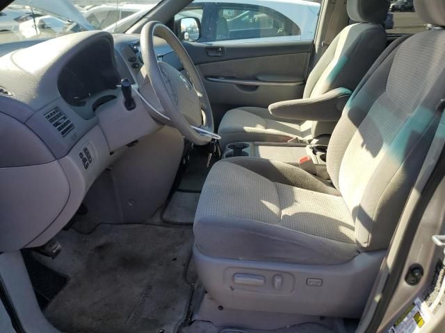 2008 Toyota Sienna CE