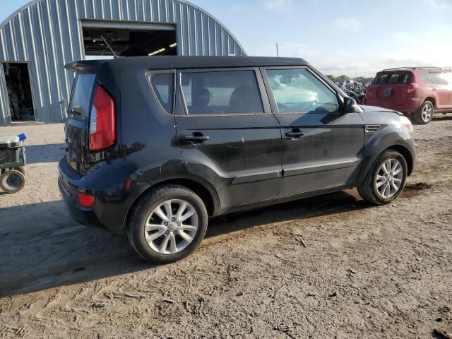 2013 KIA Soul +