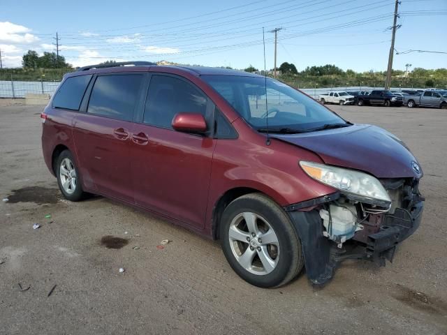 2011 Toyota Sienna LE