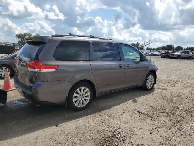 2013 Toyota Sienna XLE