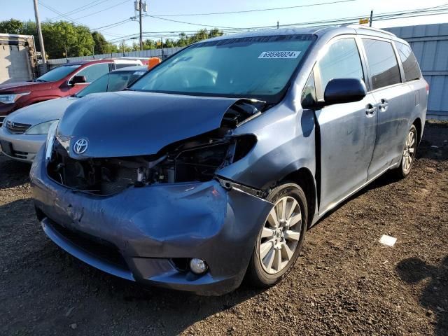 2014 Toyota Sienna XLE