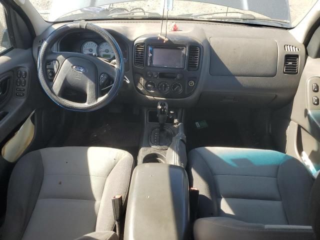 2005 Ford Escape XLS