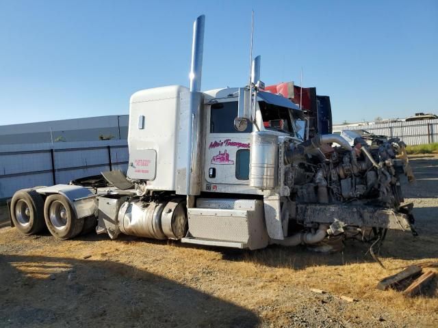 2014 Peterbilt 389