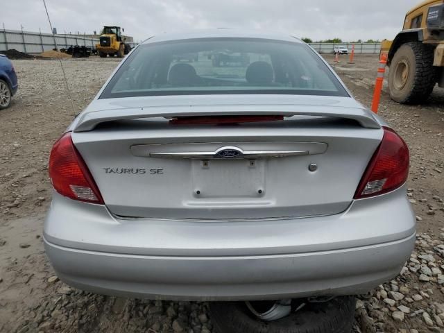 2003 Ford Taurus SE