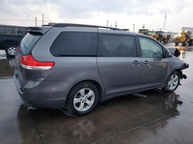 2014 Toyota Sienna LE