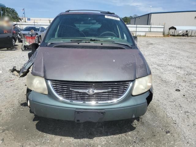 2003 Chrysler Town & Country LX