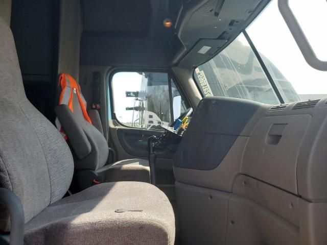 2016 Freightliner Cascadia 125