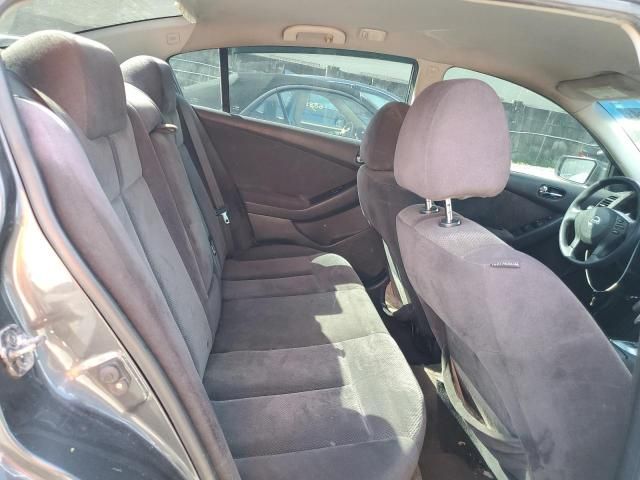 2010 Nissan Altima Base