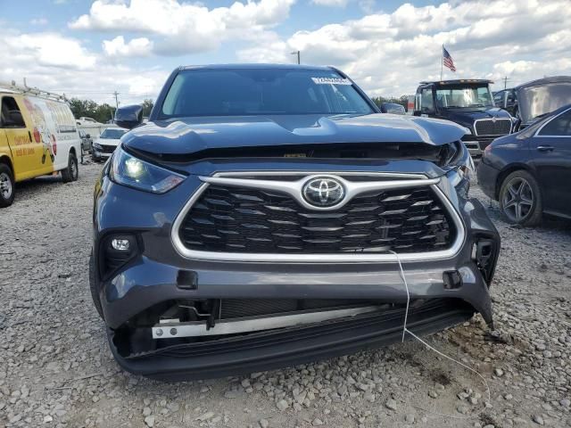 2022 Toyota Highlander L