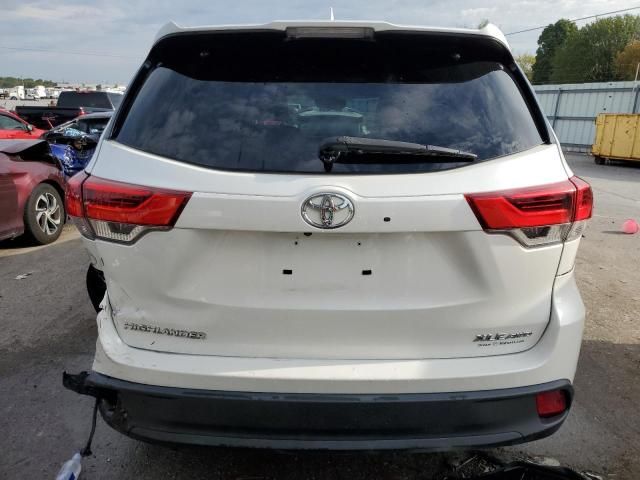 2019 Toyota Highlander SE