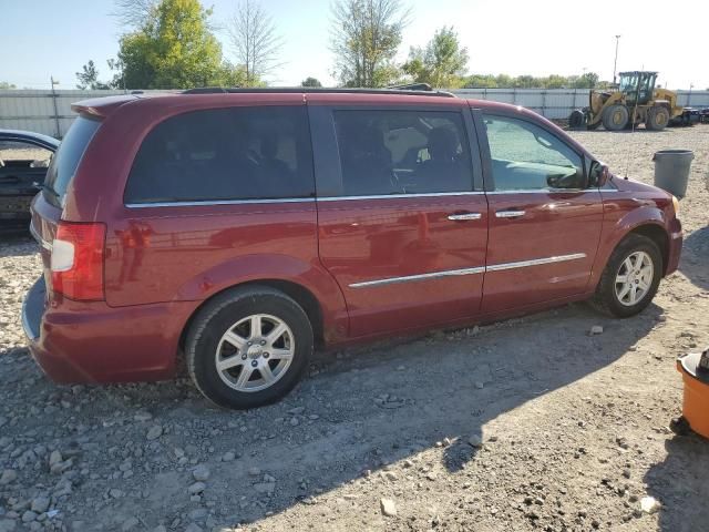 2011 Chrysler Town & Country Touring