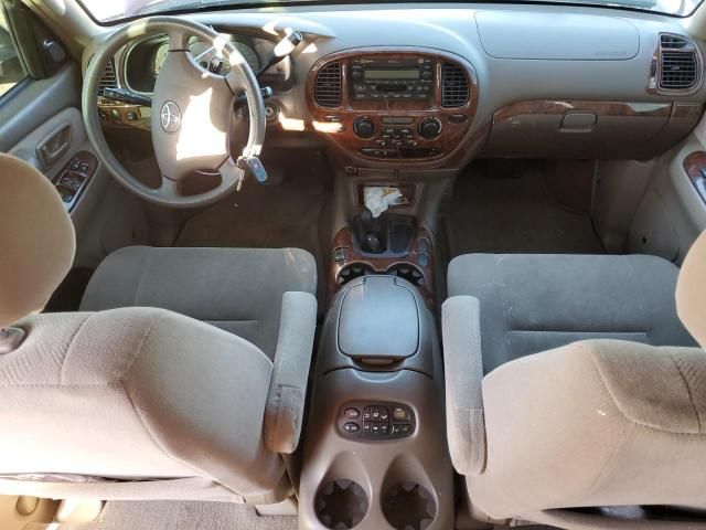 2004 Toyota Sequoia SR5