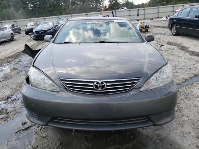 2005 Toyota Camry LE