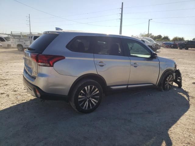 2019 Mitsubishi Outlander SE