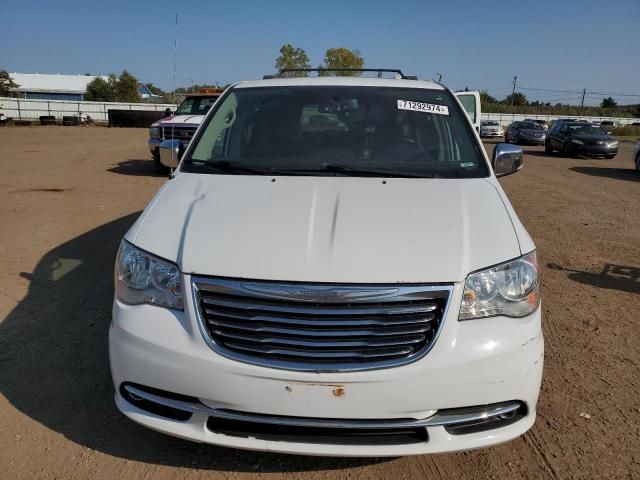 2016 Chrysler Town & Country Touring L