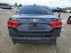 2013 Volkswagen Passat SE