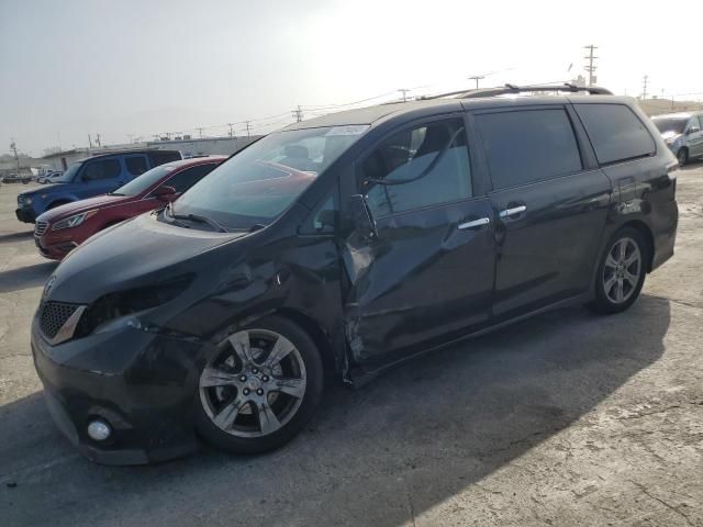 2017 Toyota Sienna SE